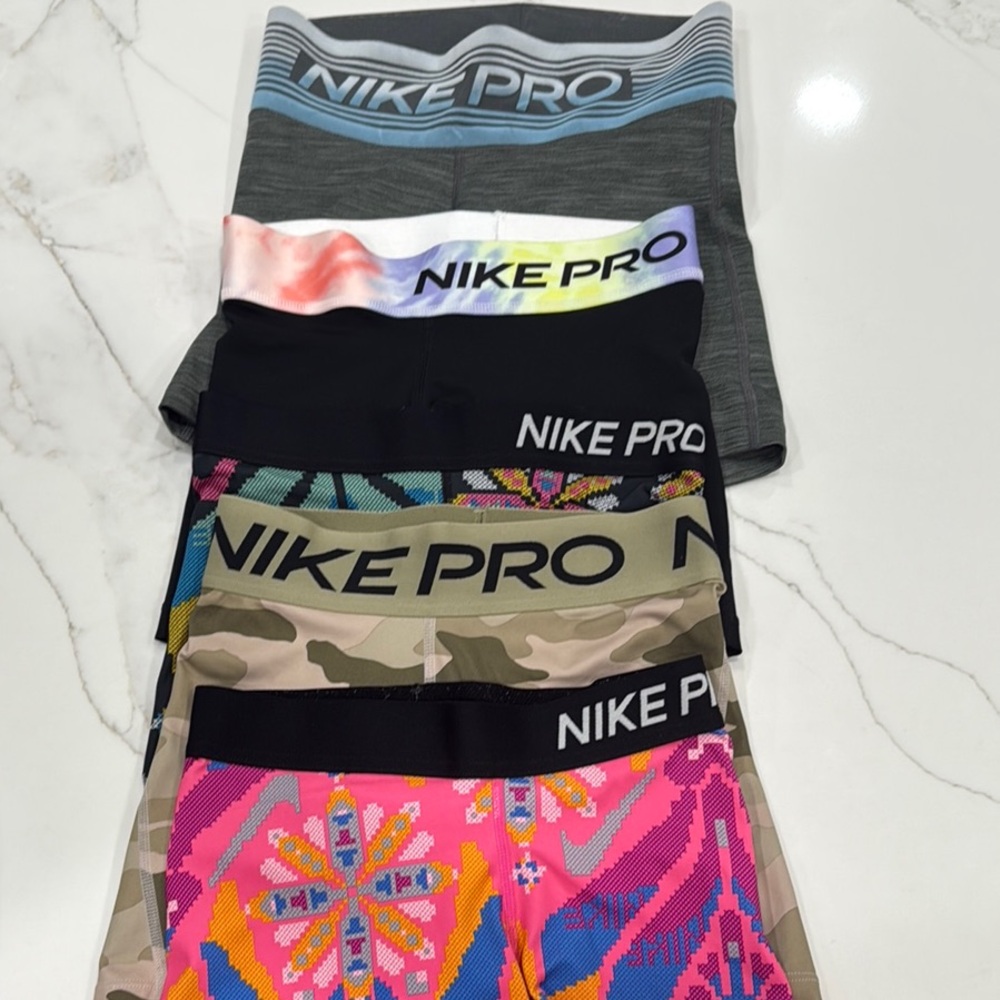 Nike Pro XS Women’s shorts - 5 pair